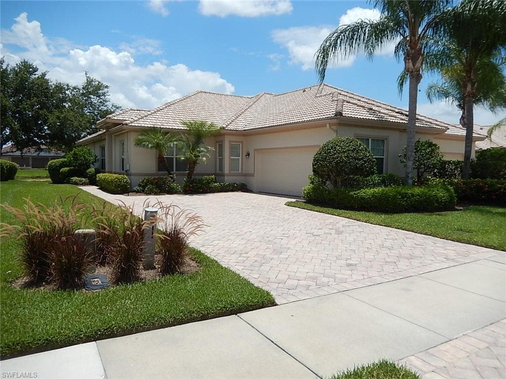 11109 Oxbridge WAY FORT MYERS, FL 33913