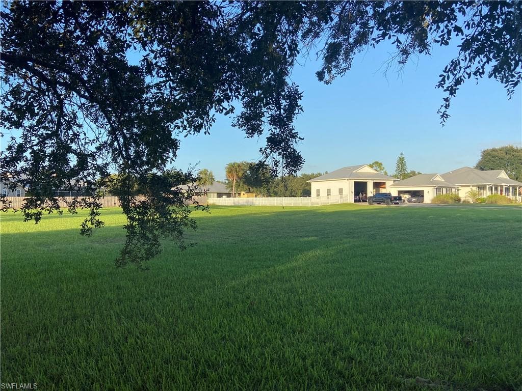 18150 Riverwind DR ALVA, FL 33920