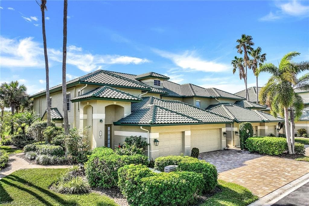 24623 Ivory Cane LN 101 BONITA SPRINGS, FL 34134