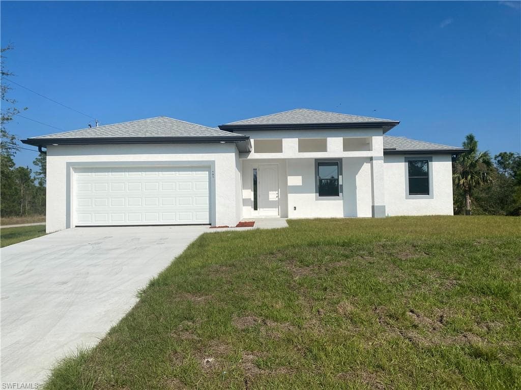 701 E 9th ST LEHIGH ACRES, FL 33972