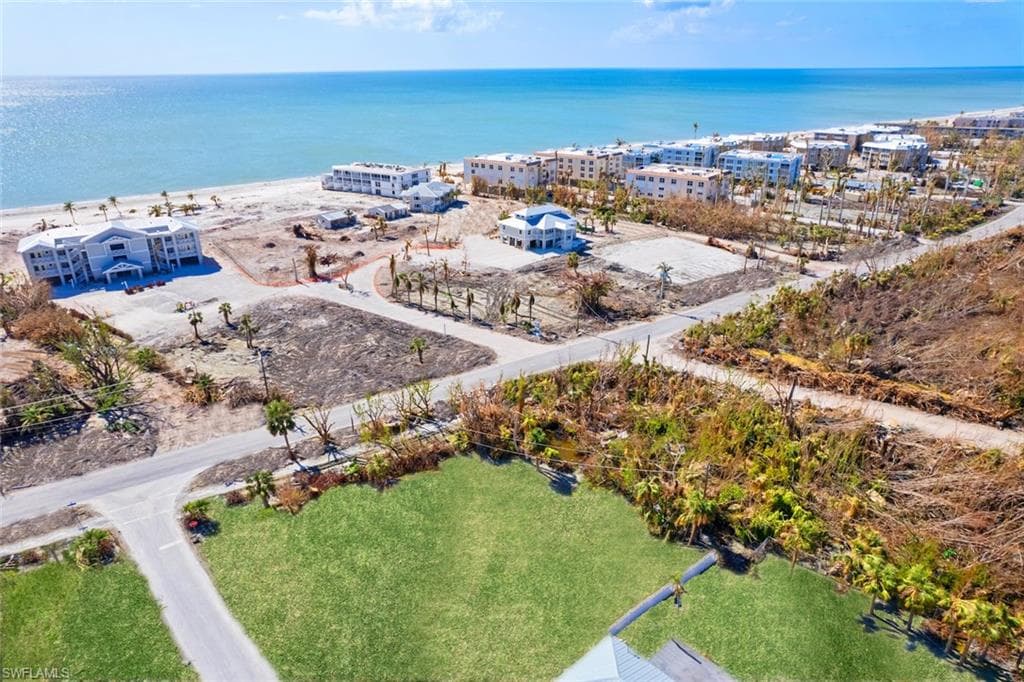328 Palm Lake DR SANIBEL, FL 33957