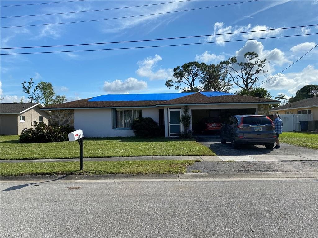 5913 Untermeyer CT NORTH FORT MYERS, FL 33903