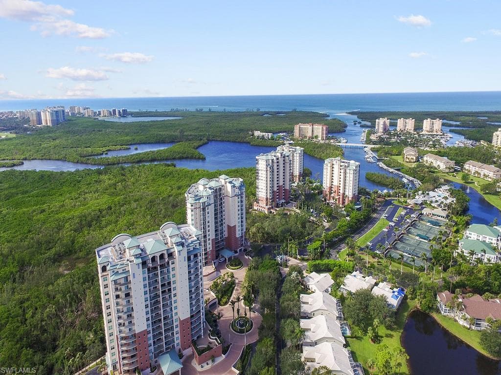 455 Cove Tower DR 903 NAPLES, FL 34110