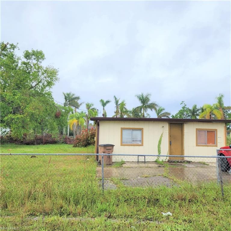 6250 Hamilton DR FORT MYERS, FL 33905
