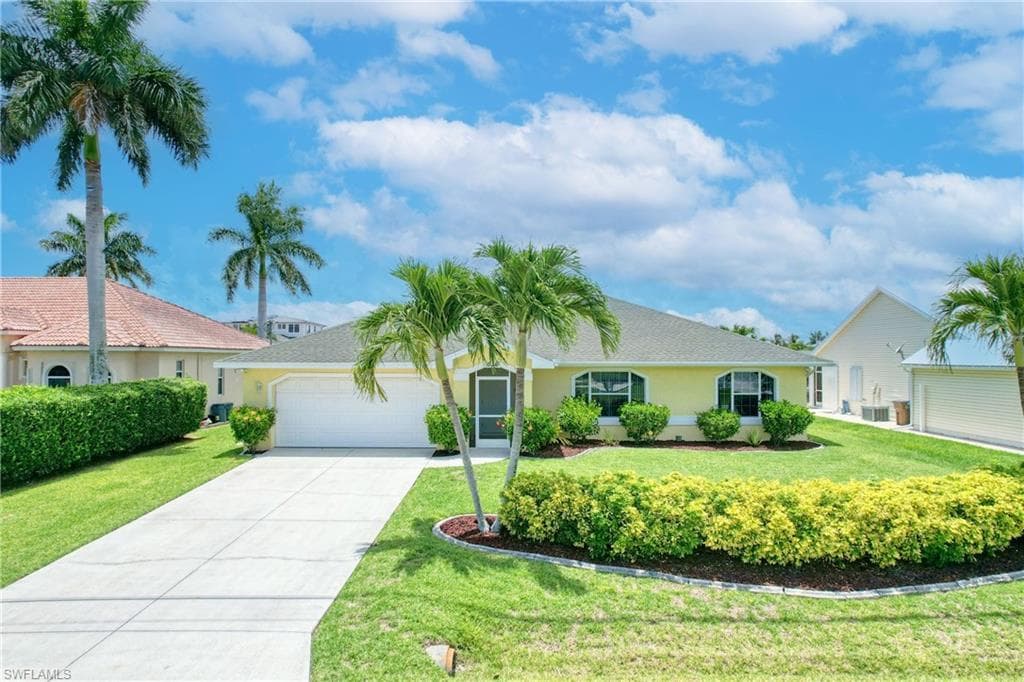 616 SW 35th PL CAPE CORAL, FL 33991