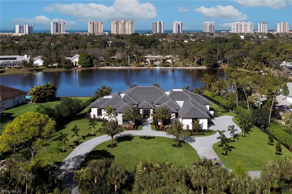317 West ST NAPLES, FL 34108