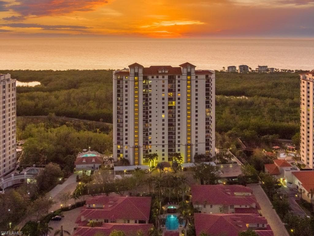 7225 Pelican Bay BLVD 2003 NAPLES, FL 34108