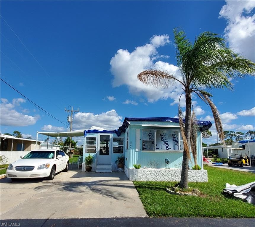 845 Winterest DR NORTH FORT MYERS, FL 33917