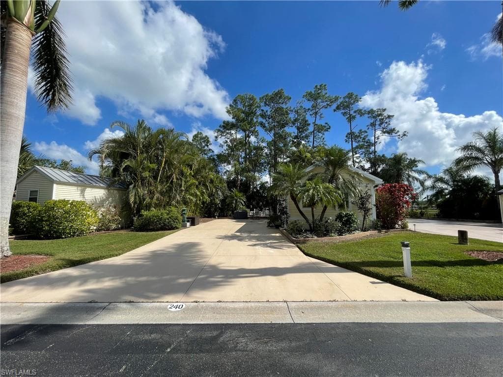Lot 240 3040 E Riverbend Resort BLVD LABELLE, FL 33935