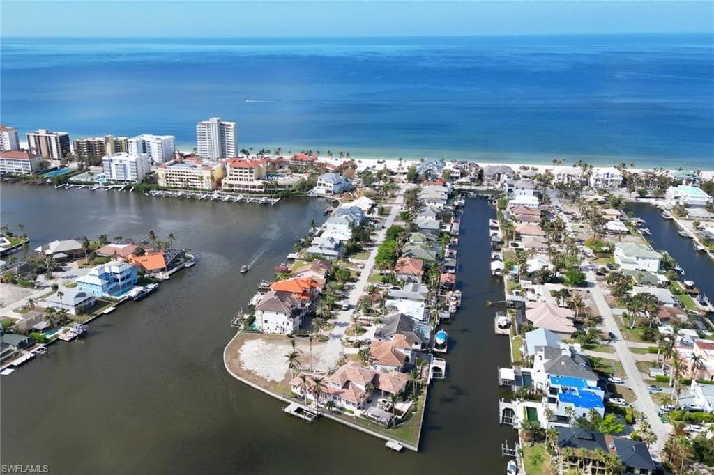 228 Bayview AVE NAPLES, FL 34108