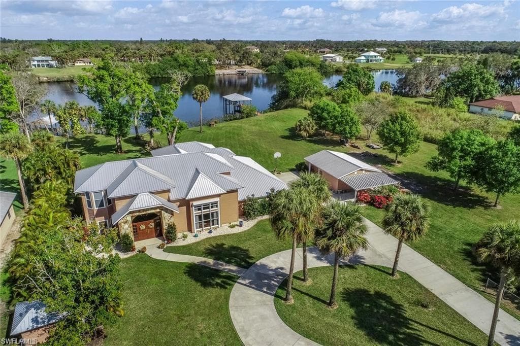 3968 Fort Denaud RD LABELLE, FL 33935