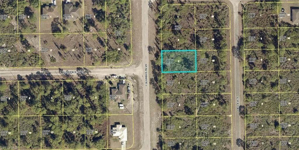 761 Columbus BLVD S LEHIGH ACRES, FL 33974