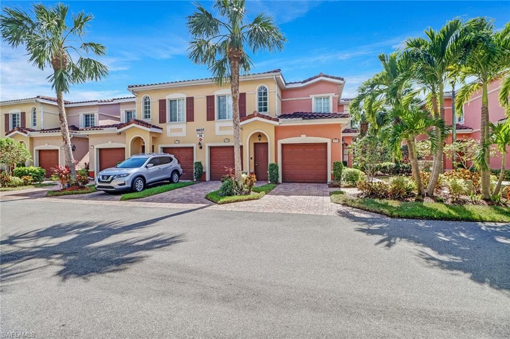 10025 Villagio Gardens LN 108 ESTERO, FL 33928