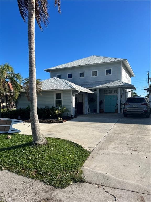 528 111th AVE N NAPLES, FL 34108
