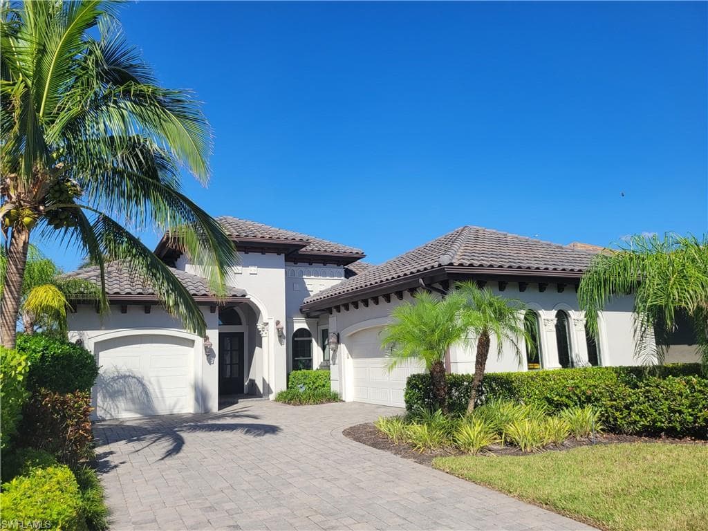 7283 Lantana CIR NAPLES, FL 34119