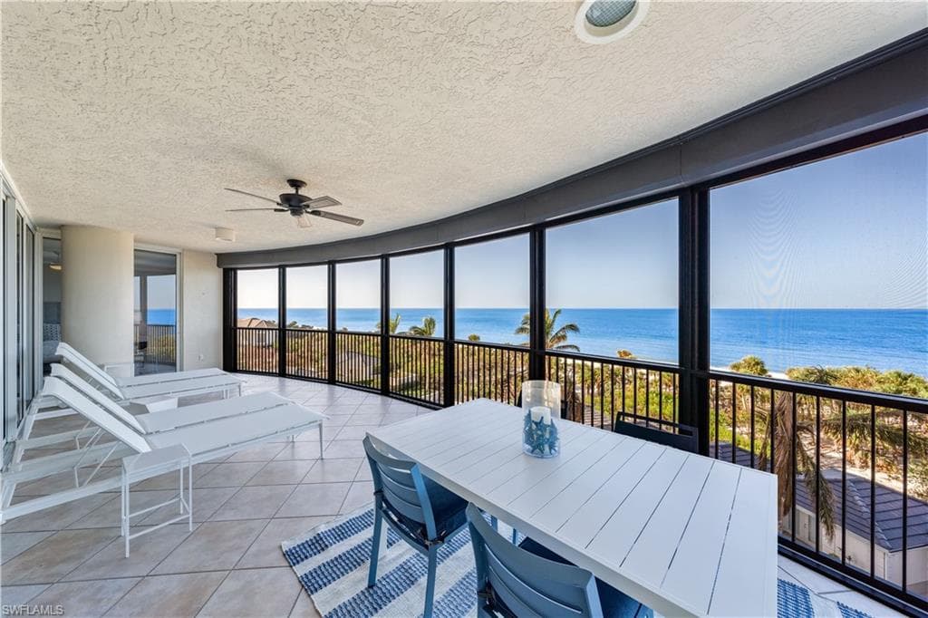 8665 Bay Colony DR 504 NAPLES, FL 34108
