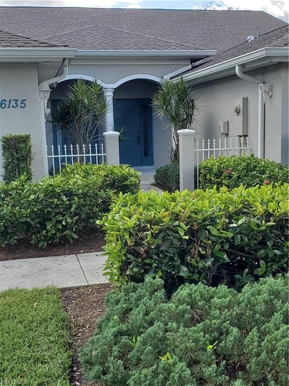 6135 Mandalay CIR 19 NAPLES, FL 34112