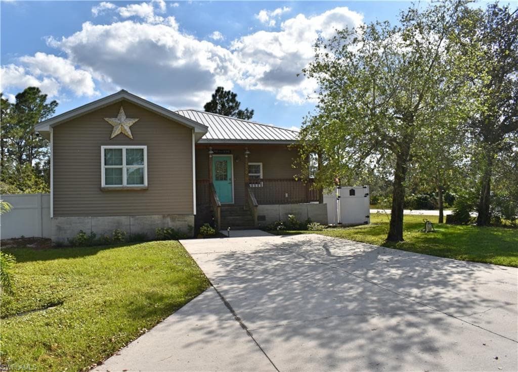20630 Charles ST ALVA, FL 33920