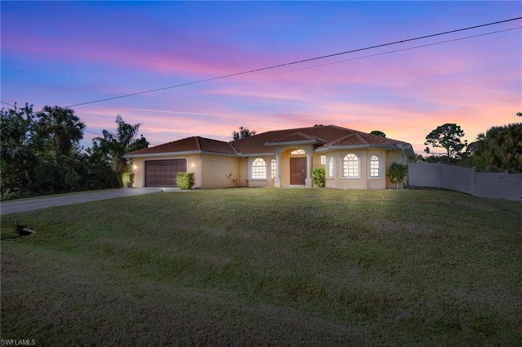 407 Prospect AVE LEHIGH ACRES, FL 33972