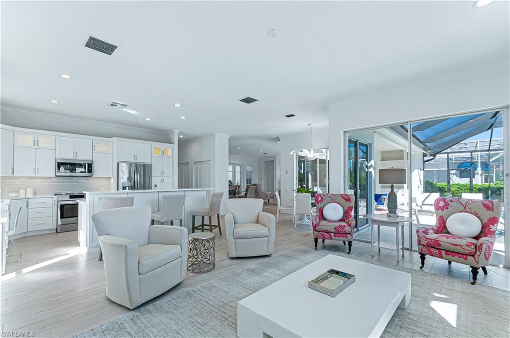 28461 Rochester CT BONITA SPRINGS, FL 34135