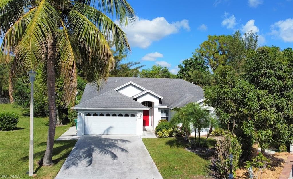687 Melville CT NAPLES, FL 34104