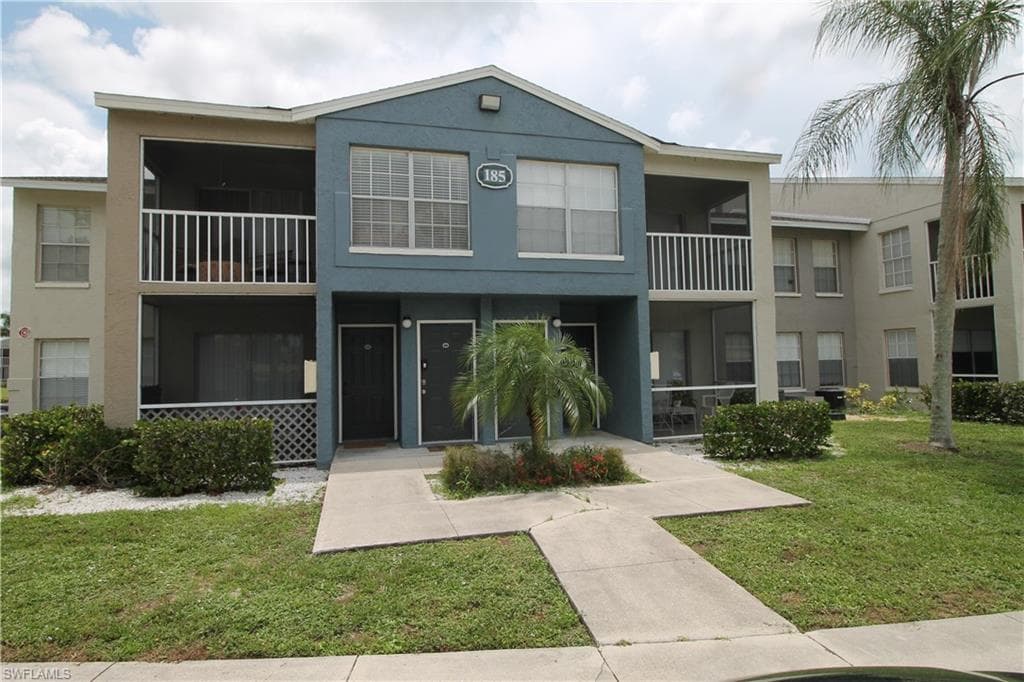 185 Santa Clara DR 6 NAPLES, FL 34104