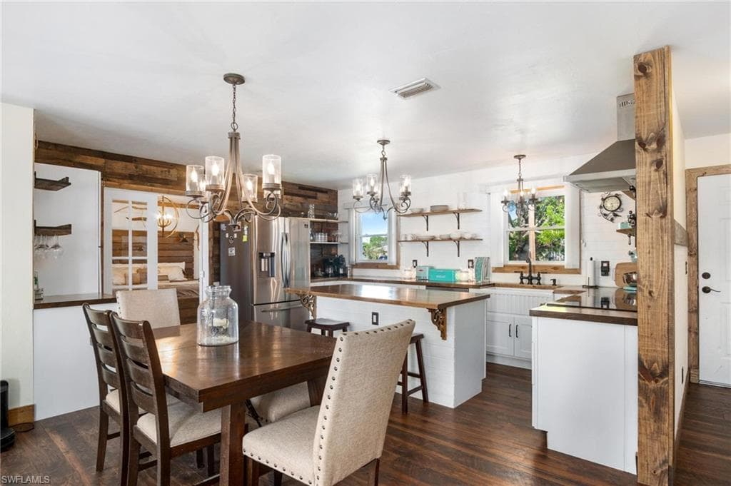 1010 Nicholas PKWY W CAPE CORAL, FL 33991