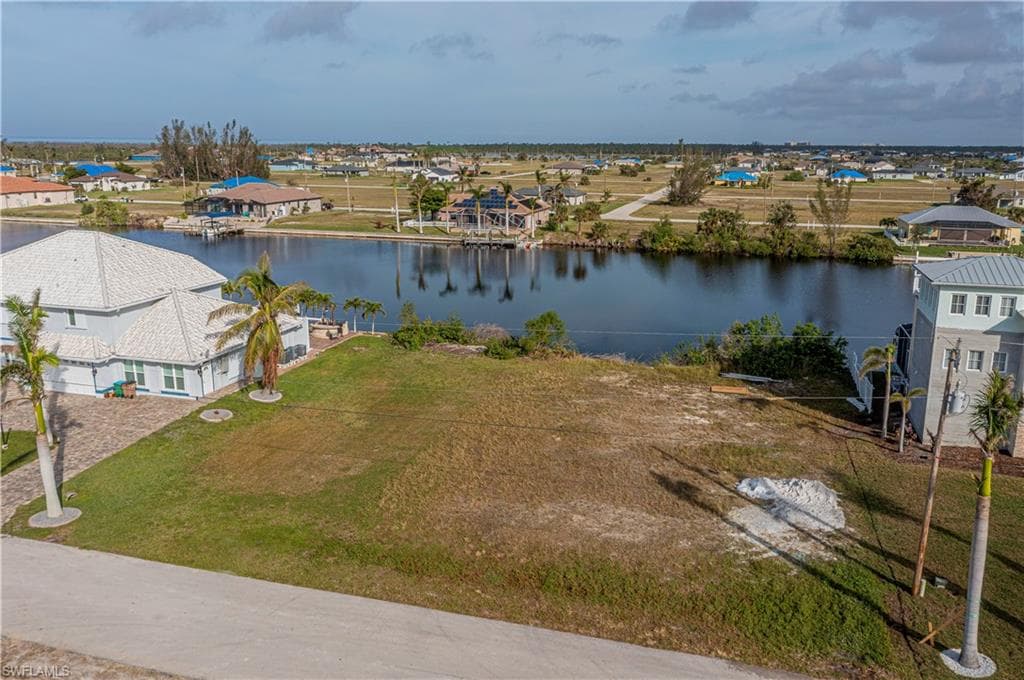 4335 NW 33rd ST CAPE CORAL, FL 33993