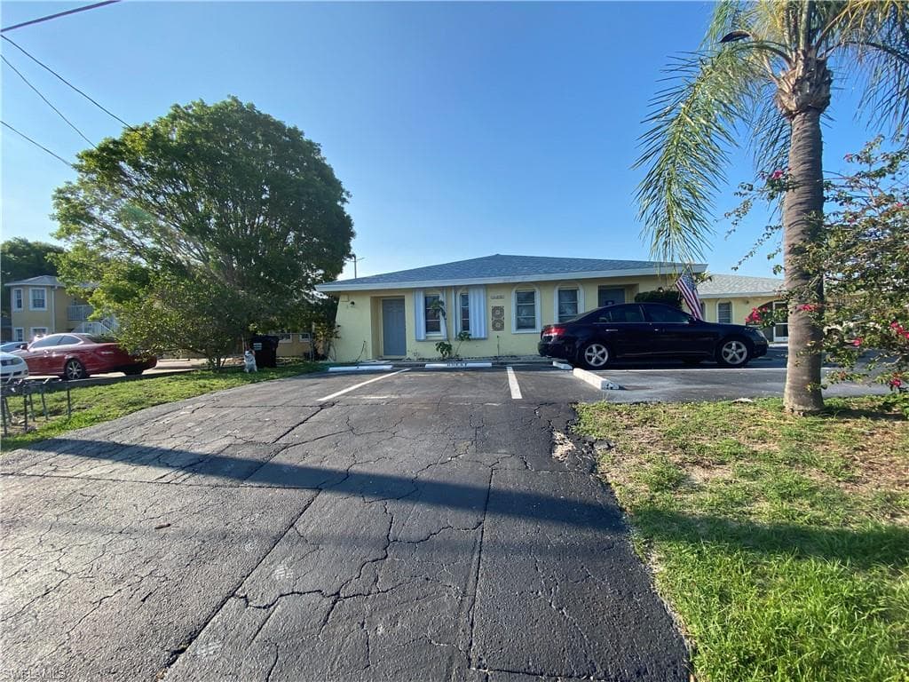 1245 SE 8th ST 101 CAPE CORAL, FL 33990