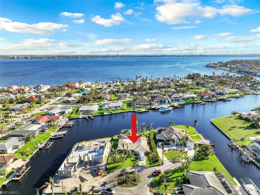 5346 Bayview CT CAPE CORAL, FL 33904