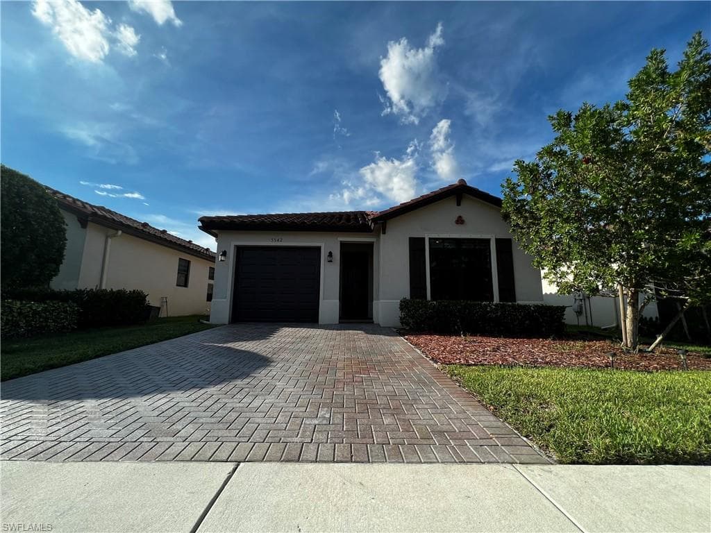 5542 Useppa DR AVE MARIA, FL 34142