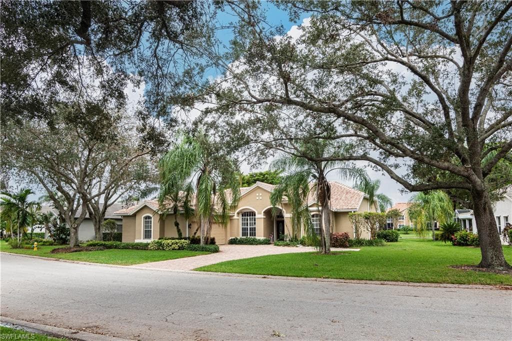 13210 Bridgeford AVE BONITA SPRINGS, FL 34135