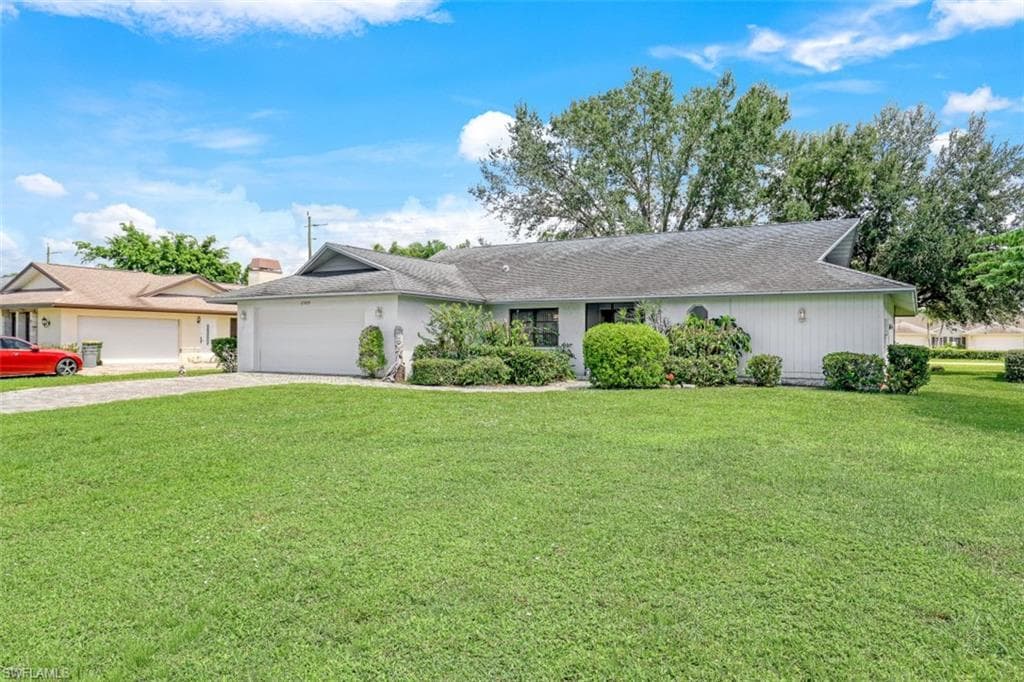 2509 Kings Lake BLVD NAPLES, FL 34112
