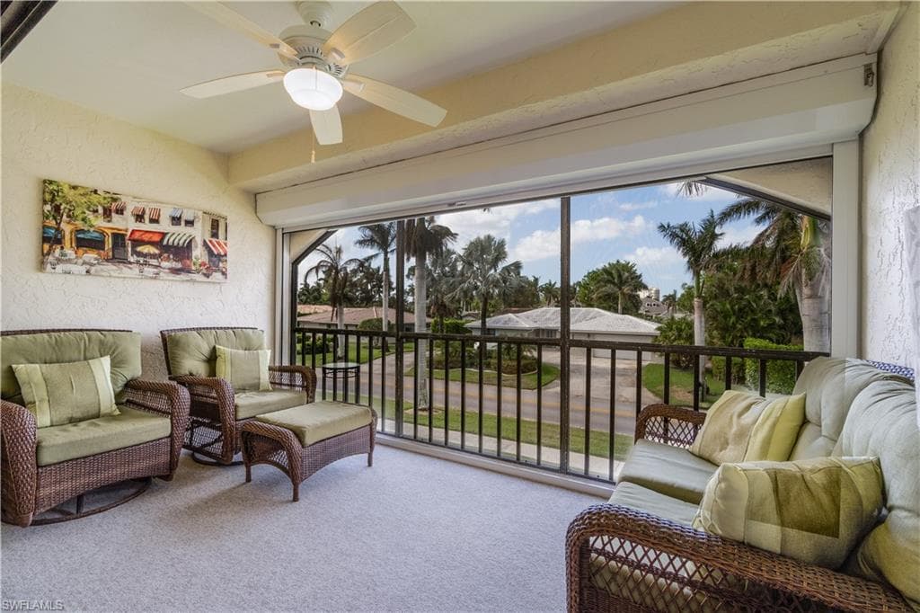 4062 Belair LN 10 NAPLES, FL 34103