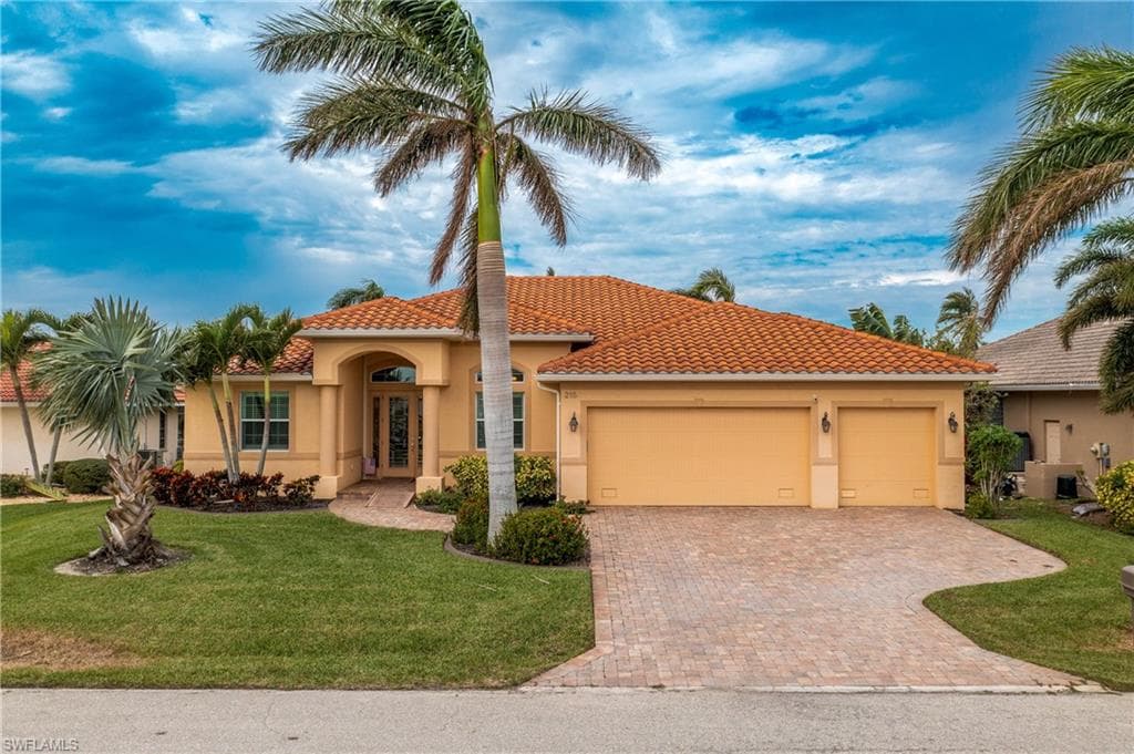 215 Lido DR PUNTA GORDA, FL 33950