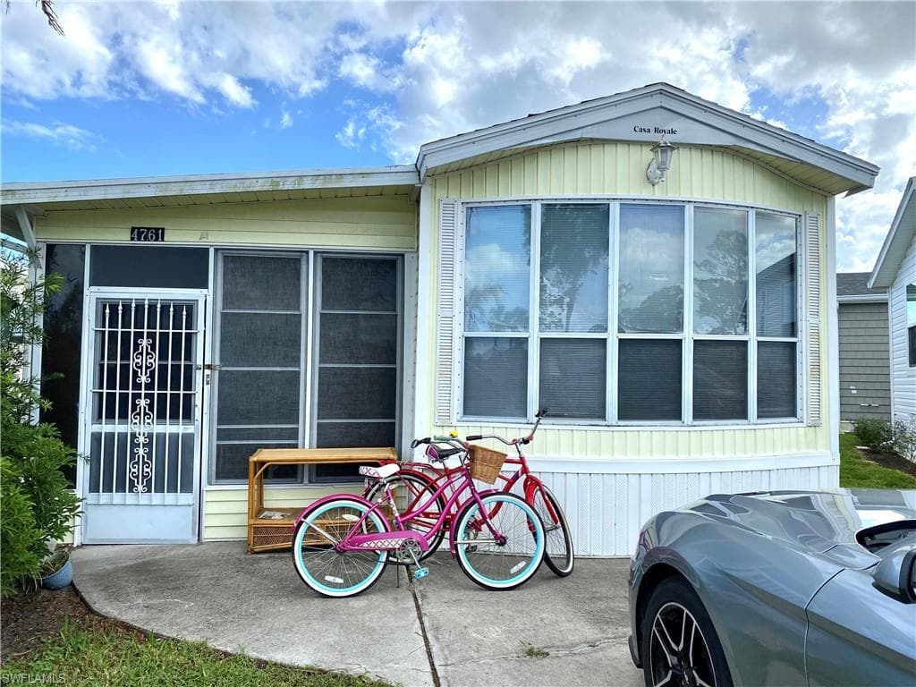 4761 Pilgrims WAY W ESTERO, FL 33928