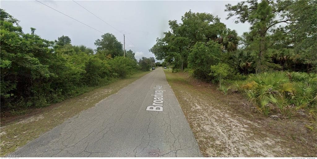 607 Broadway AVE LEHIGH ACRES, FL 33972