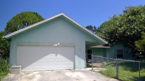 8097 Pelican RD FORT MYERS, FL 33967