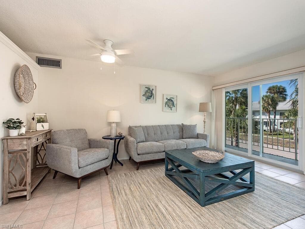 658 12th AVE S 658 NAPLES, FL 34102