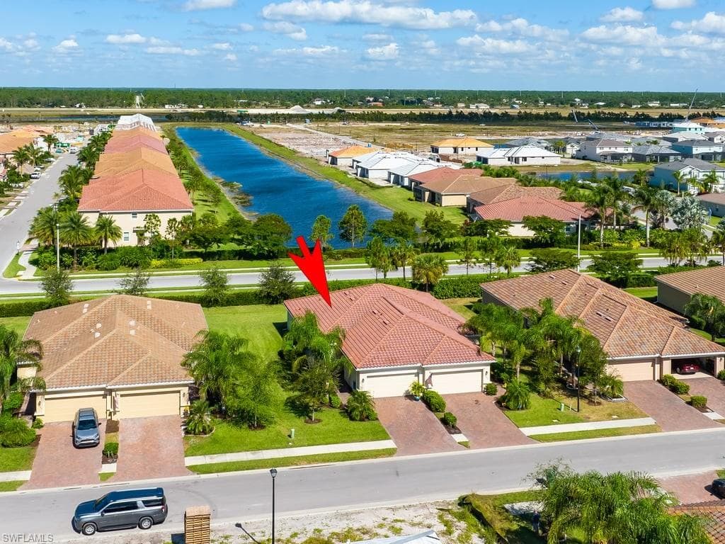 2072 Wellington ST NAPLES, FL 34120