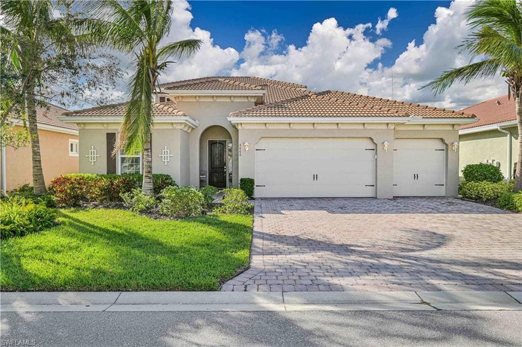 4000 Ashentree CT FORT MYERS, FL 33916