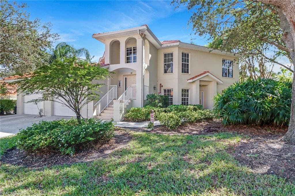 1025 Egrets Walk CIR 104 NAPLES, FL 34108