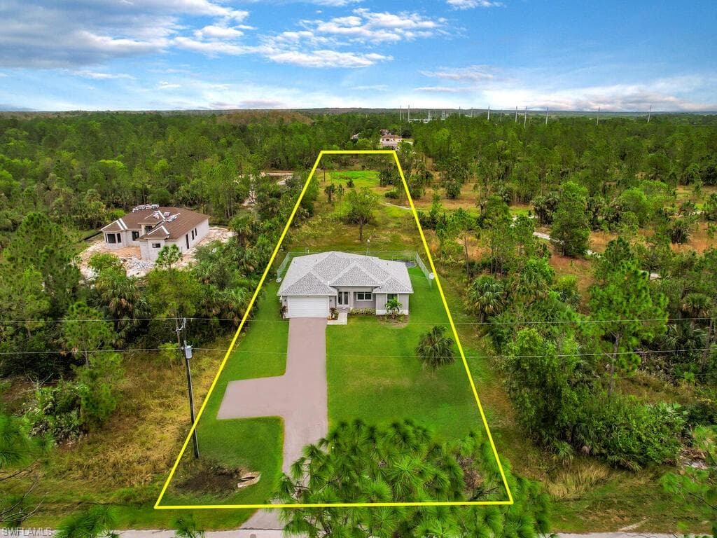 535 Shady Hollow BLVD E NAPLES, FL 34120