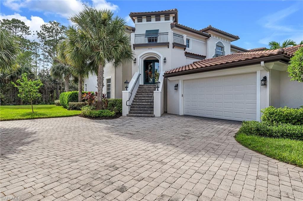 28560 Calabria CT 201 NAPLES, FL 34110