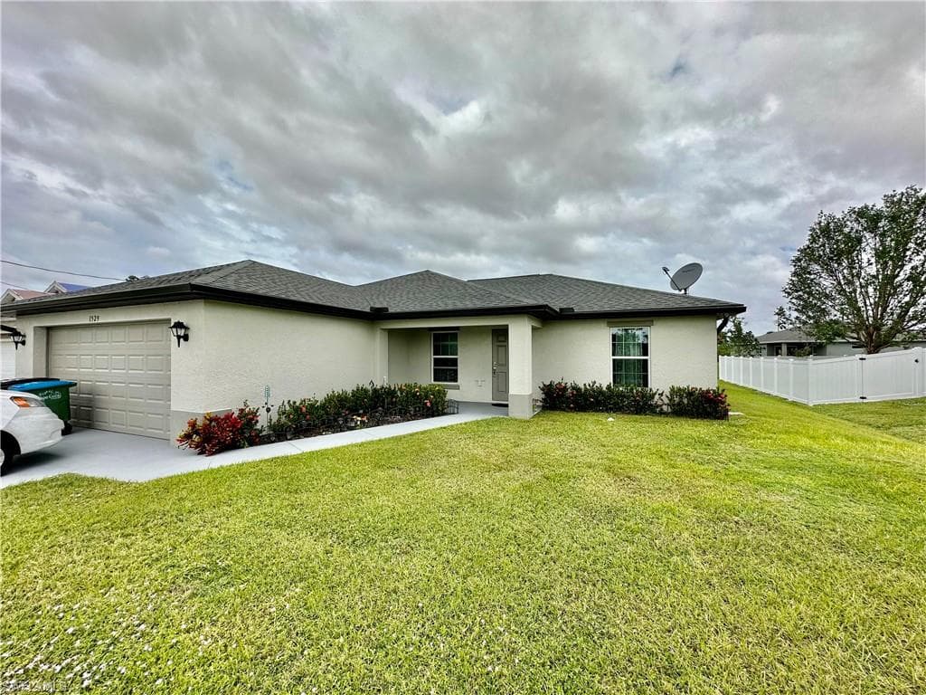 1529 NE 35th LN CAPE CORAL, FL 33909