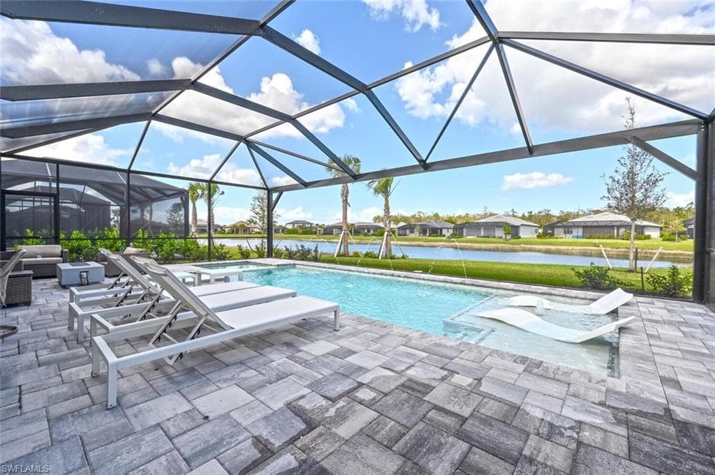 6695 Pennyroyal DR NAPLES, FL 34114