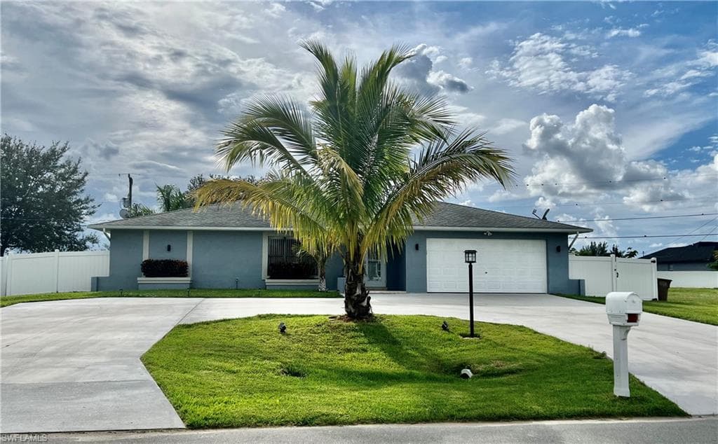 852 NE 7th PL CAPE CORAL, FL 33909
