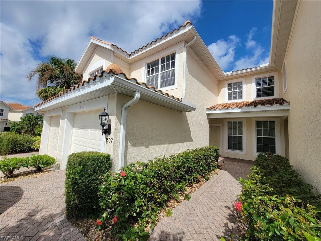 1350 Henley ST 1507 NAPLES, FL 34105