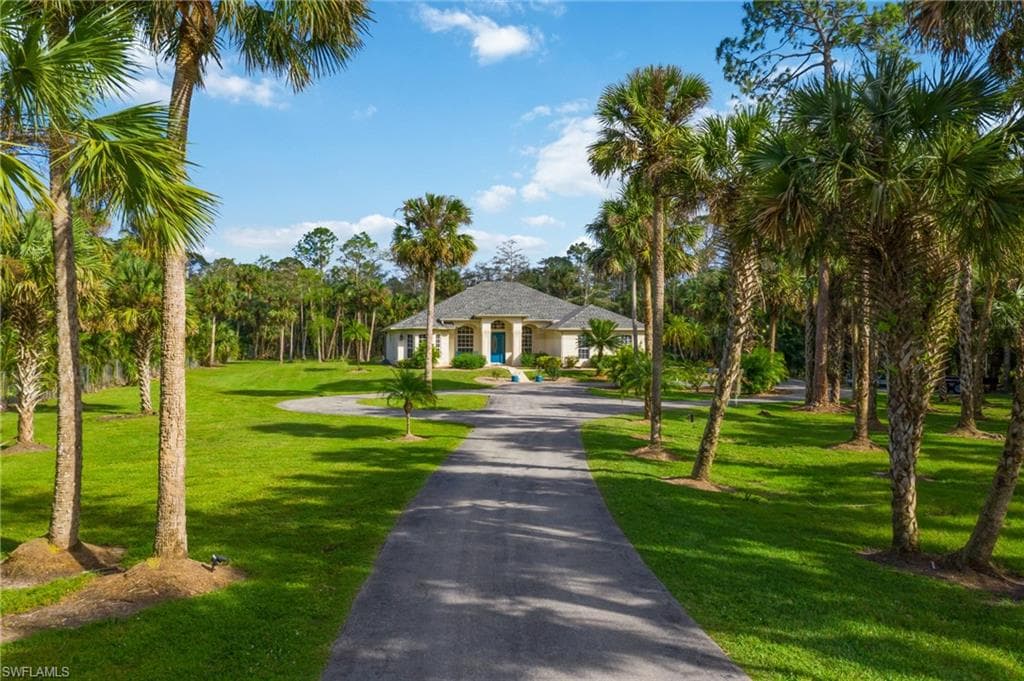 190 9th ST NW NAPLES, FL 34120