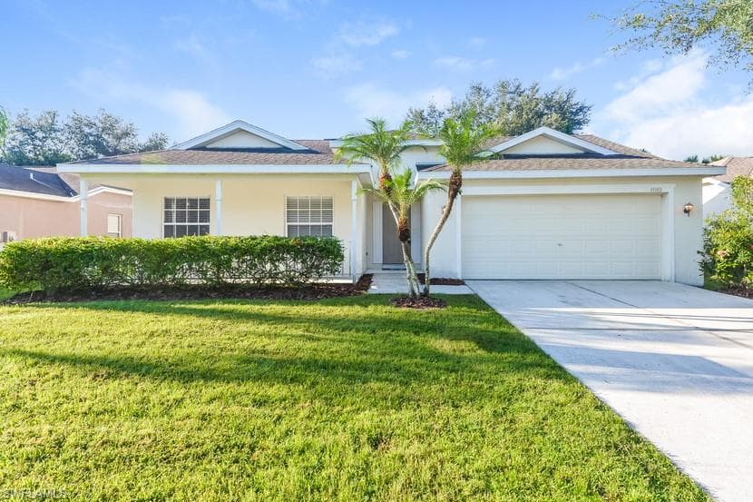 4042 Banbury CIR PARRISH, FL 34219